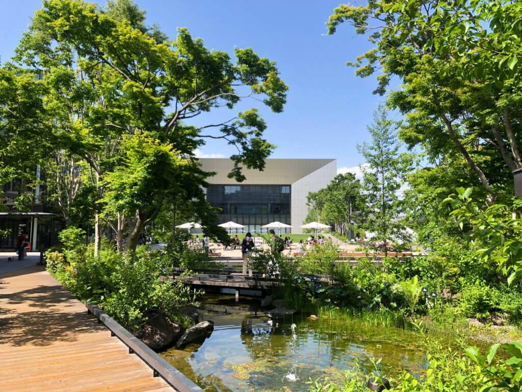 新緑が最高に気持ちいい！【立川グリーンスプリングス】